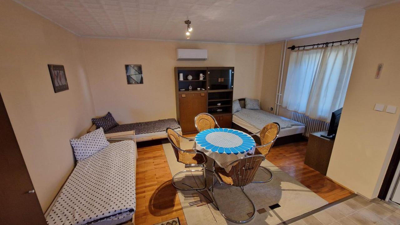 Friendly Apartment In The Suburb. Budapest Luaran gambar