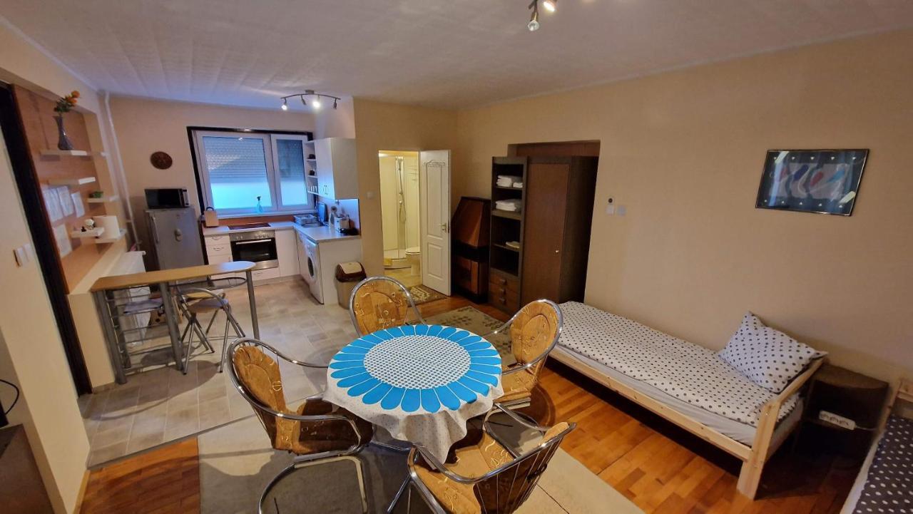 Friendly Apartment In The Suburb. Budapest Luaran gambar